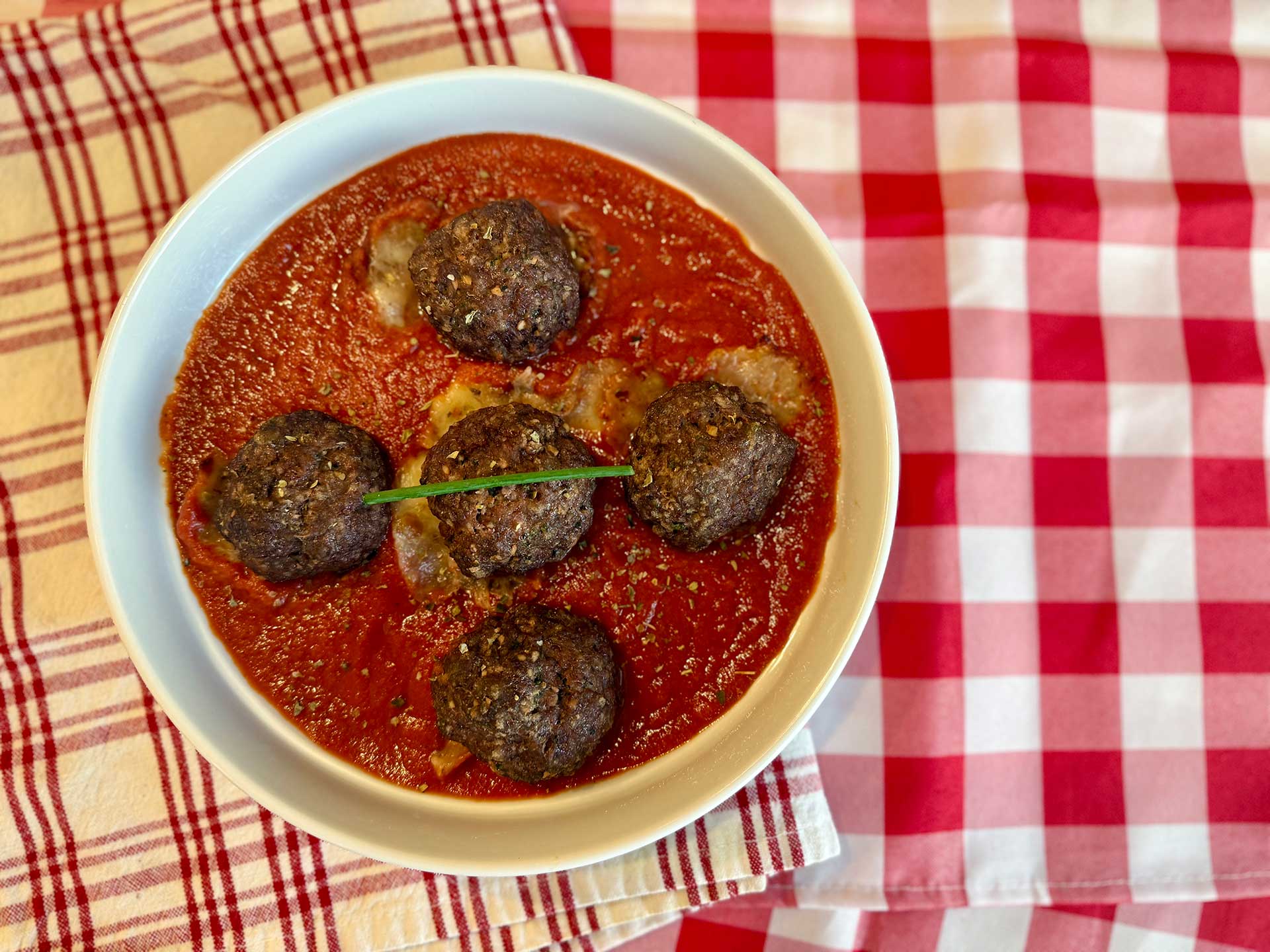 Mozzarella Stuffed Meatballs recipe